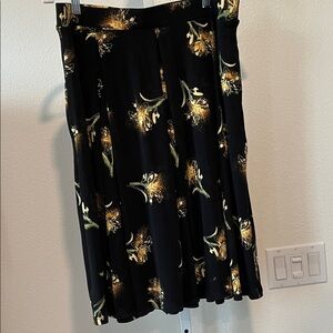 LuLaRoe XL Black and Yellow Floral Top